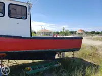 Žuvies perdirbimo laivas parduodamas