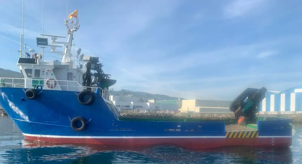 Darbiniai laivai parduodamas