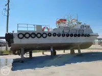 Įgulos laivas parduodamas