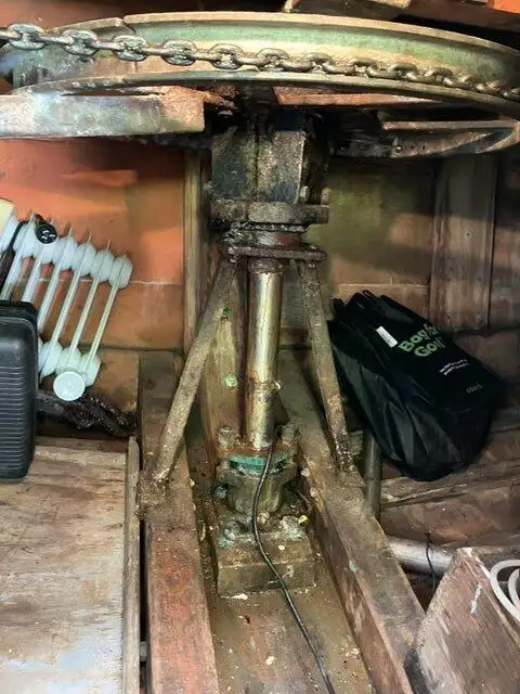 Metalinis laužas parduodamas