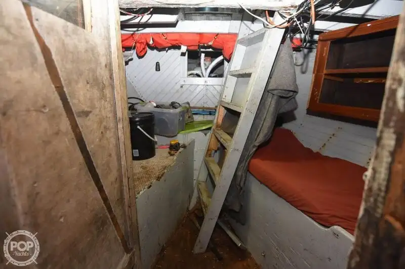 Ilgas žvejybos laivas parduodamas