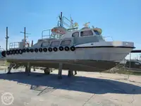 Įgulos laivas parduodamas