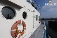 Plūduriuojantis viešbutis parduodamas
