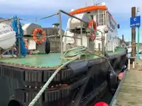 Įgulos laivas parduodamas