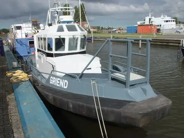 Įgulos laivas parduodamas