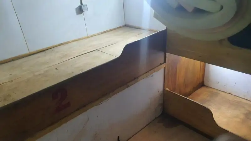 Ilgas žvejybos laivas parduodamas
