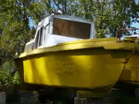 Darbiniai laivai parduodamas