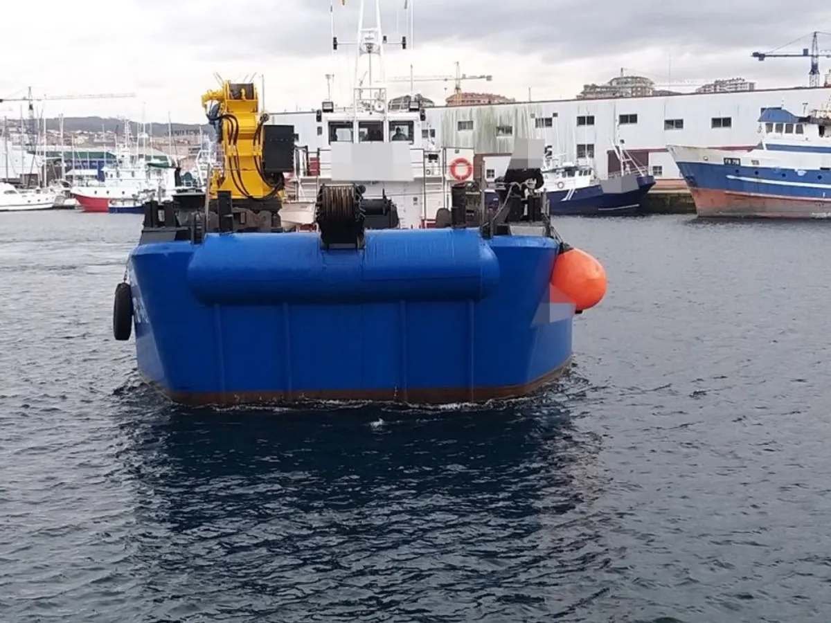 Darbiniai laivai parduodamas