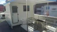 Darbiniai laivai parduodamas