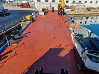 Darbiniai laivai parduodamas