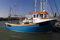 Darbiniai laivai parduodamas