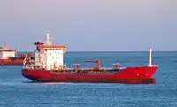 Oil/Chemical tanker Parduodama