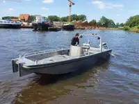 Darbiniai laivai parduodamas