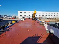 Darbiniai laivai parduodamas