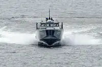 Kariniai laivai parduodamas