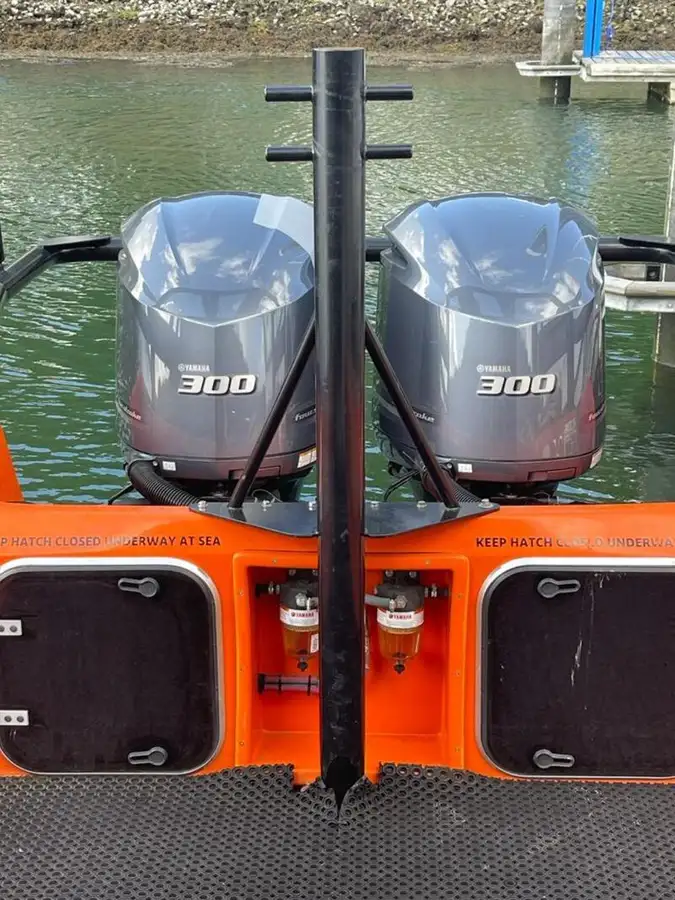 Kietas pripučiamas laivas parduodamas