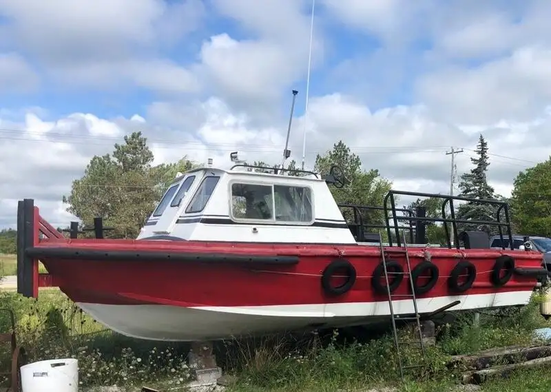 Darbiniai laivai parduodamas
