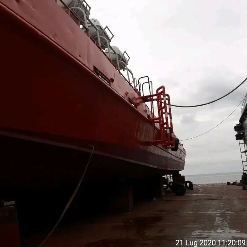 Įgulos laivas parduodamas