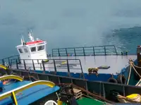 Darbiniai laivai parduodamas