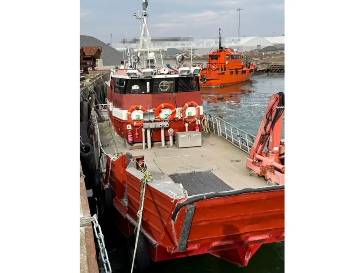 Darbiniai laivai parduodamas
