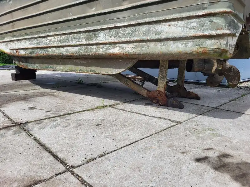 Darbiniai laivai parduodamas