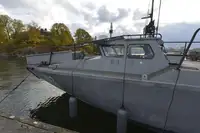 Kariniai laivai parduodamas