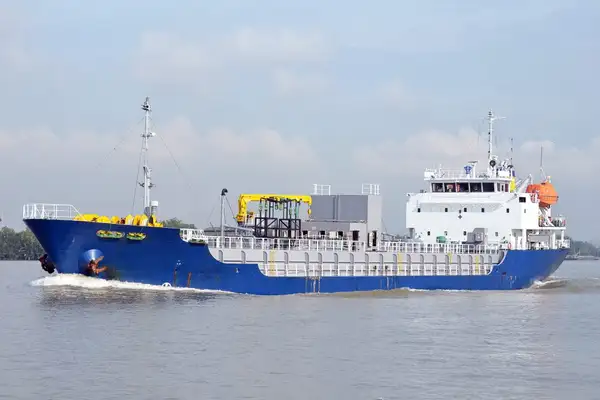 Oil/Chemical tanker for sale