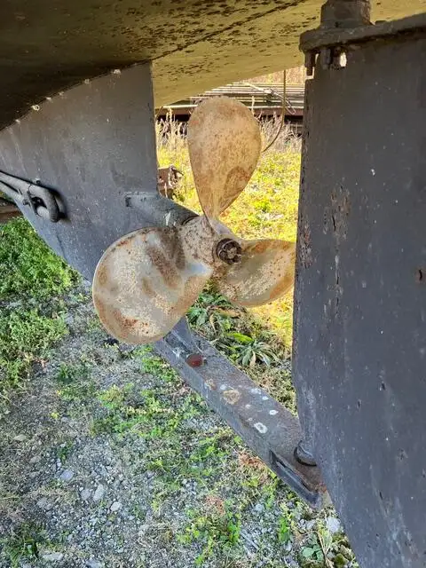 Darbiniai laivai parduodamas