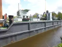 Darbiniai laivai parduodamas