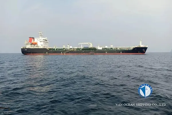 Oil/Chemical tanker for sale