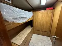 Įgulos laivas parduodamas