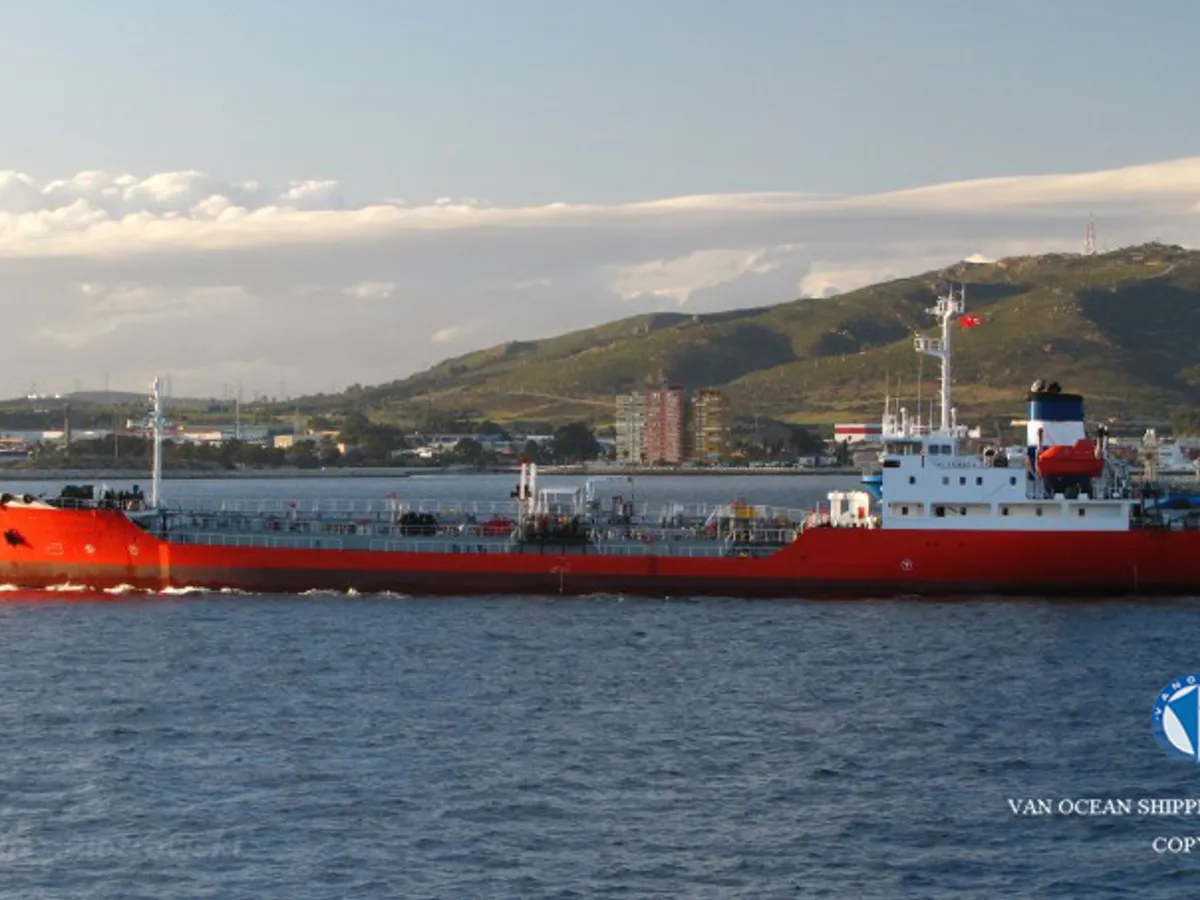 Naftos/chemijos tanklaivis parduodamas