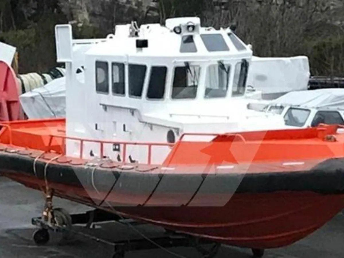 Darbiniai laivai parduodamas