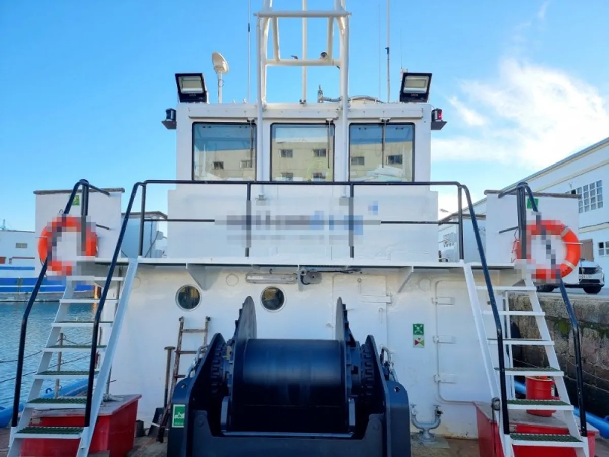 Darbiniai laivai parduodamas