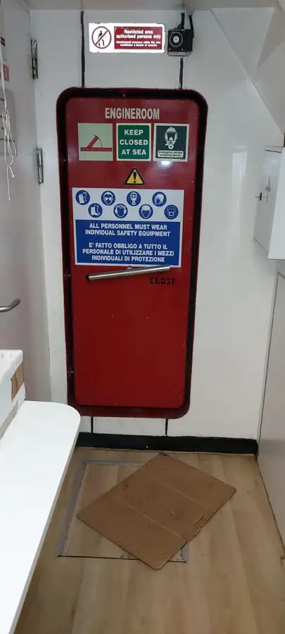 Įgulos laivas parduodamas