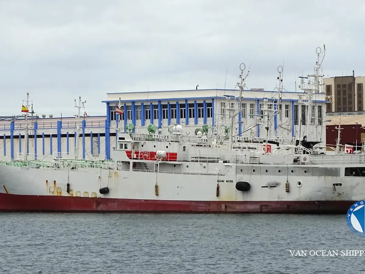 Ilgas žvejybos laivas parduodamas