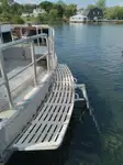 Įgulos laivas parduodamas