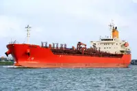 Oil/Chemical tanker Parduodama