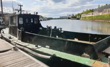 Darbiniai laivai parduodamas