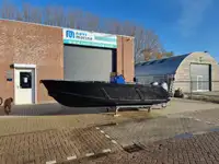 Kontainerių laivas parduodamas