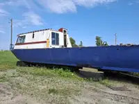 Darbiniai laivai parduodamas