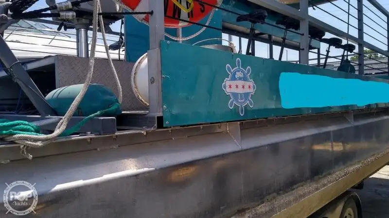 Kontainerių laivas parduodamas