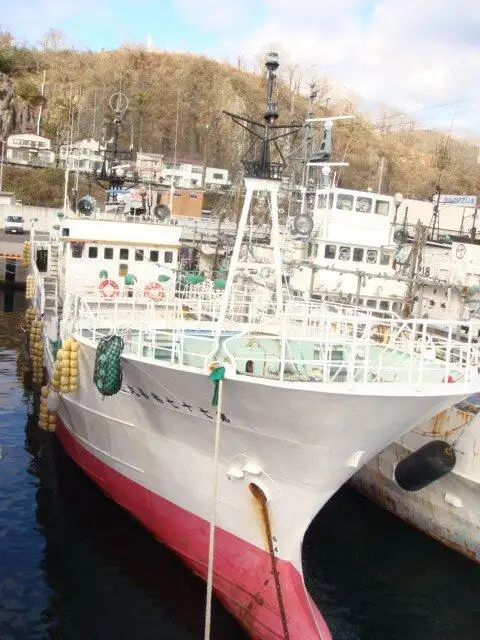 Ilgas žvejybos laivas parduodamas