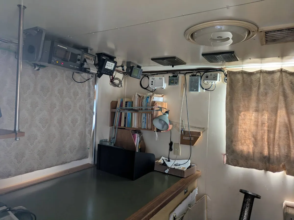 Ilgas žvejybos laivas parduodamas