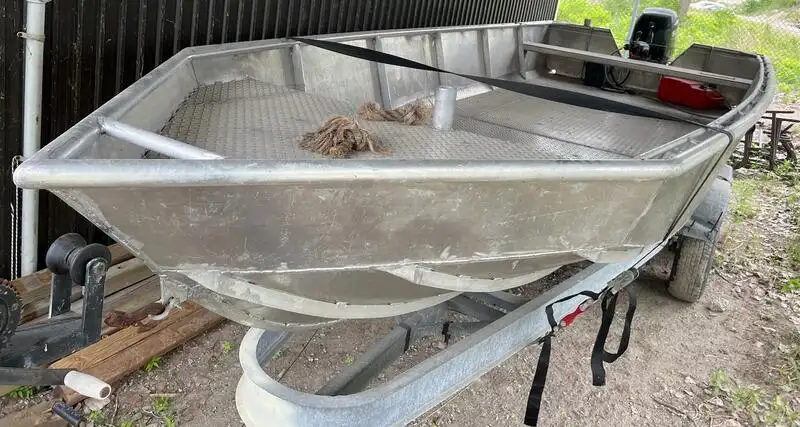 Darbiniai laivai parduodamas