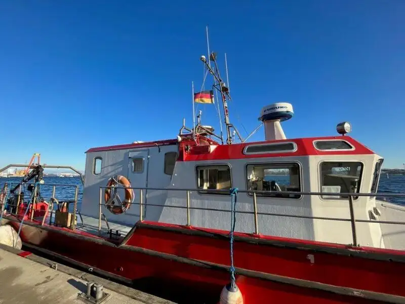 Darbiniai laivai parduodamas