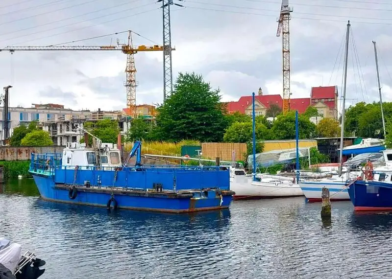 Darbiniai laivai parduodamas