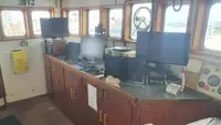 Ilgas žvejybos laivas parduodamas