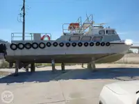 Įgulos laivas parduodamas