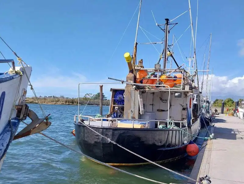 Laivas ūdomis Parduodama